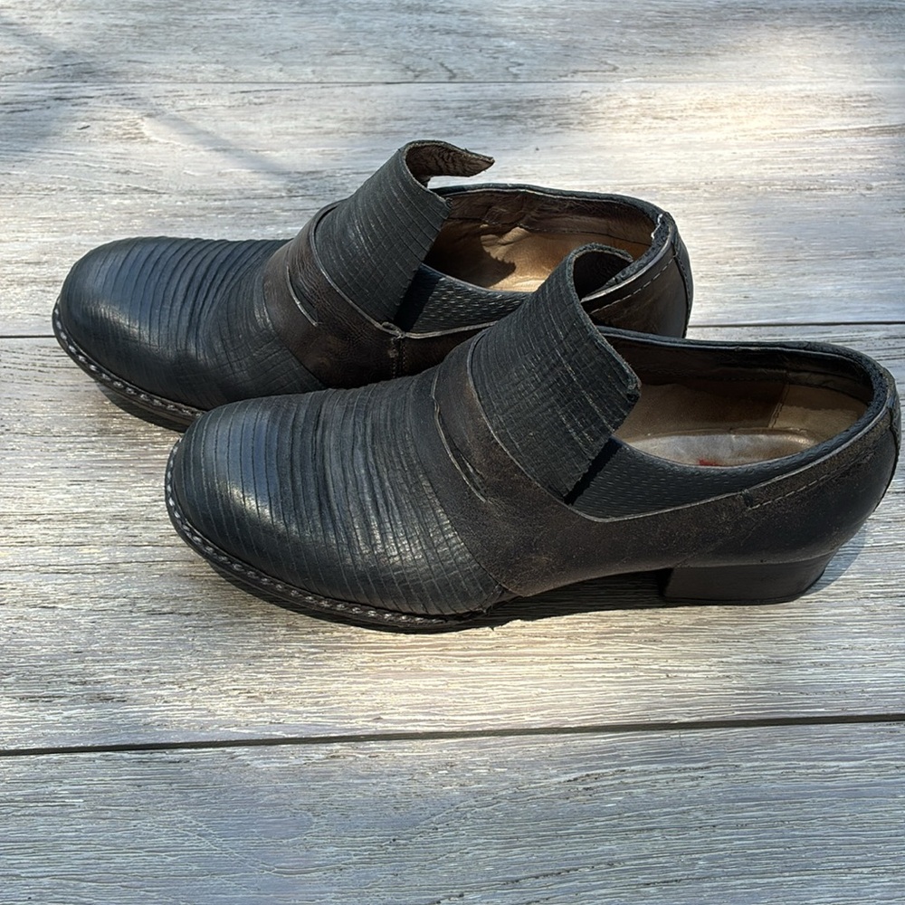 Black Leather shoes - Picture 3 of 3